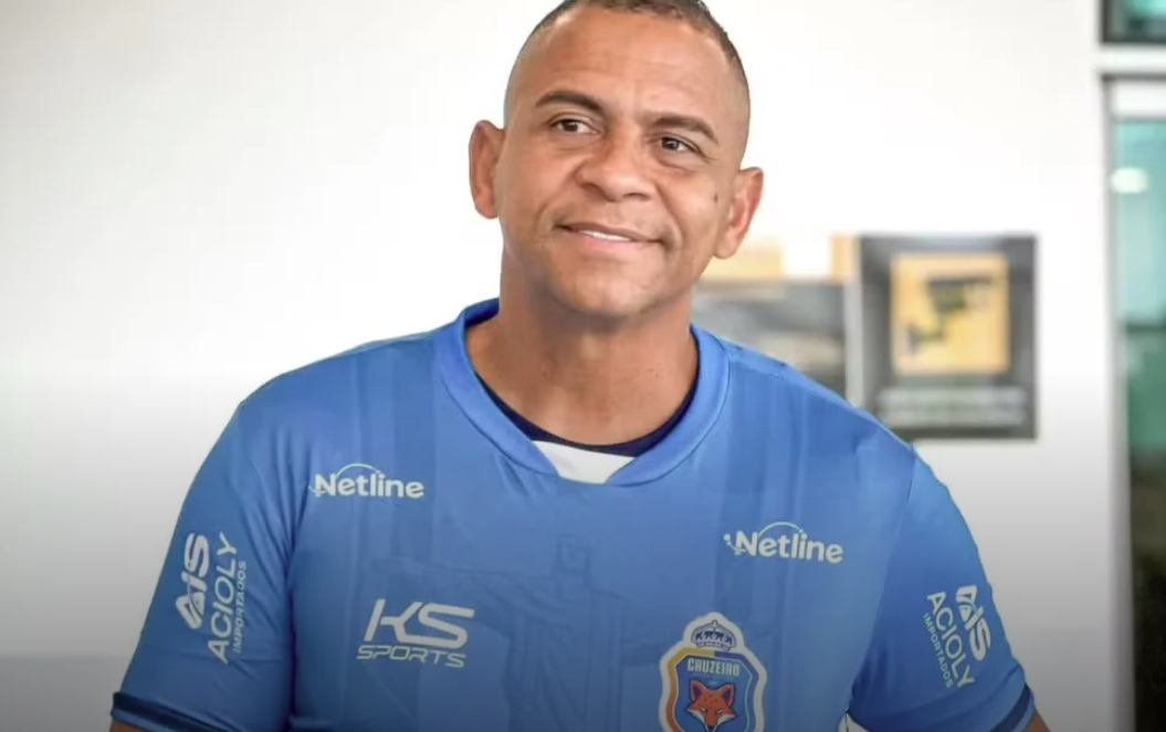 Cruzeiro-PB rescinde com atacante Walter, antes anunciado como principal reforço da temporada 2026