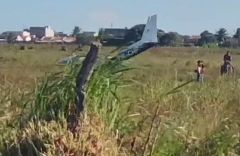 Aeronave realiza pouso forçado em zona de mata na cidade de Santa Rita