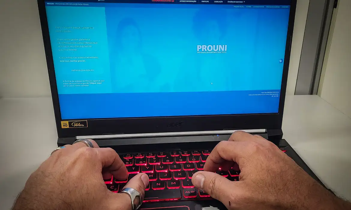 Prouni: candidatos têm até amanhã para registro na lista de espera