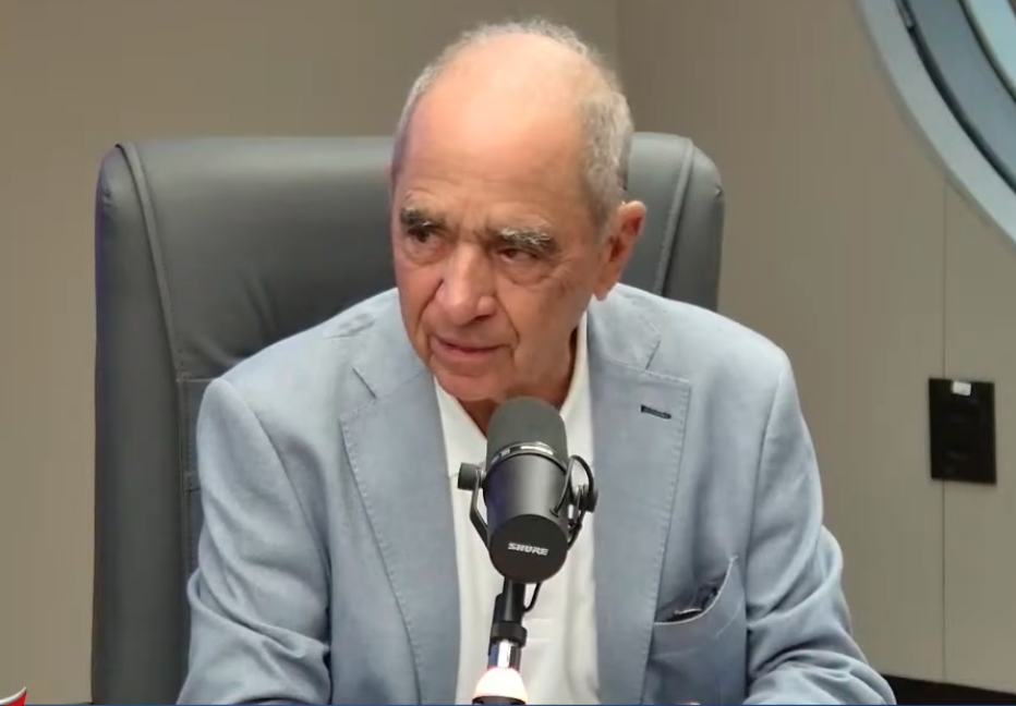 Roberto Cavalcanti elogia equipe em nova sede na Paraíba