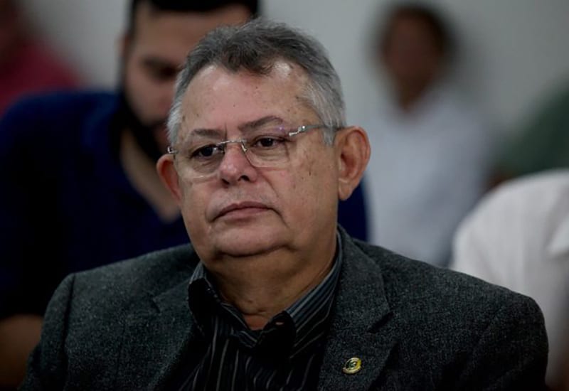 Vereador campinense larga Veneziano e ingressa na ´bancada de Patos´