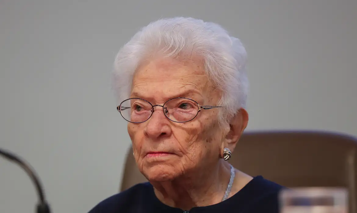 Paraibana é eleita deputada estadual mais velha do país aos 91 anos