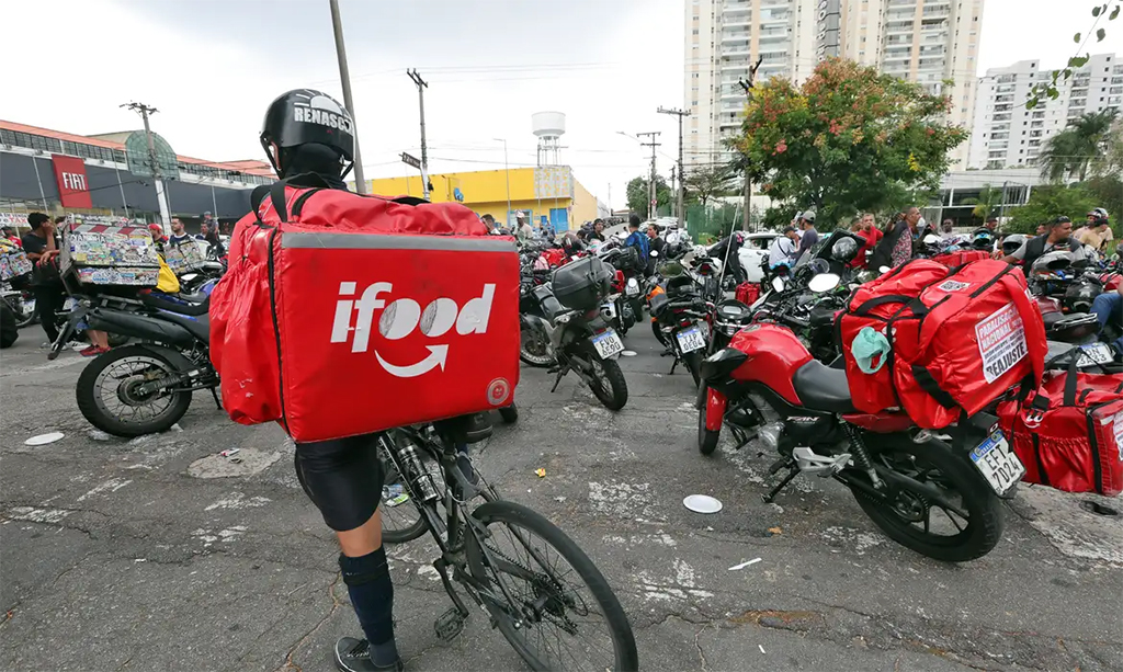 Milhões de pessoas trabalham por meio de aplicativos no Brasil; saiba detalhes