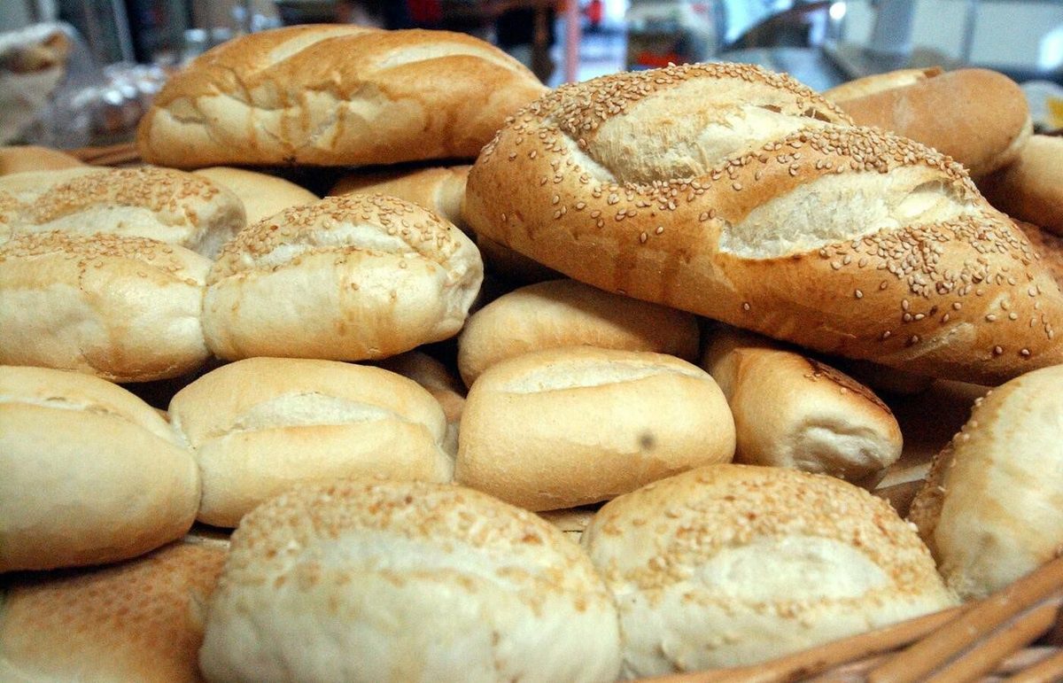 Prefeitura de Itapororoca gasta mais de duzentos mil reais com pães e bolos