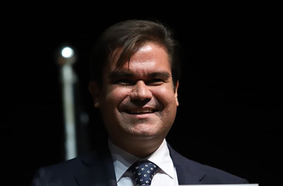 Deputado não espera decisão de Leo Bezerra e anuncia segundo voto para o Senado