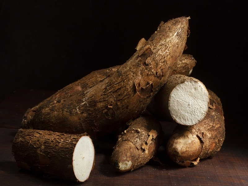Macaxeira, carne de porco e pimentão inflamam? Nutricionista explica mitos e verdades