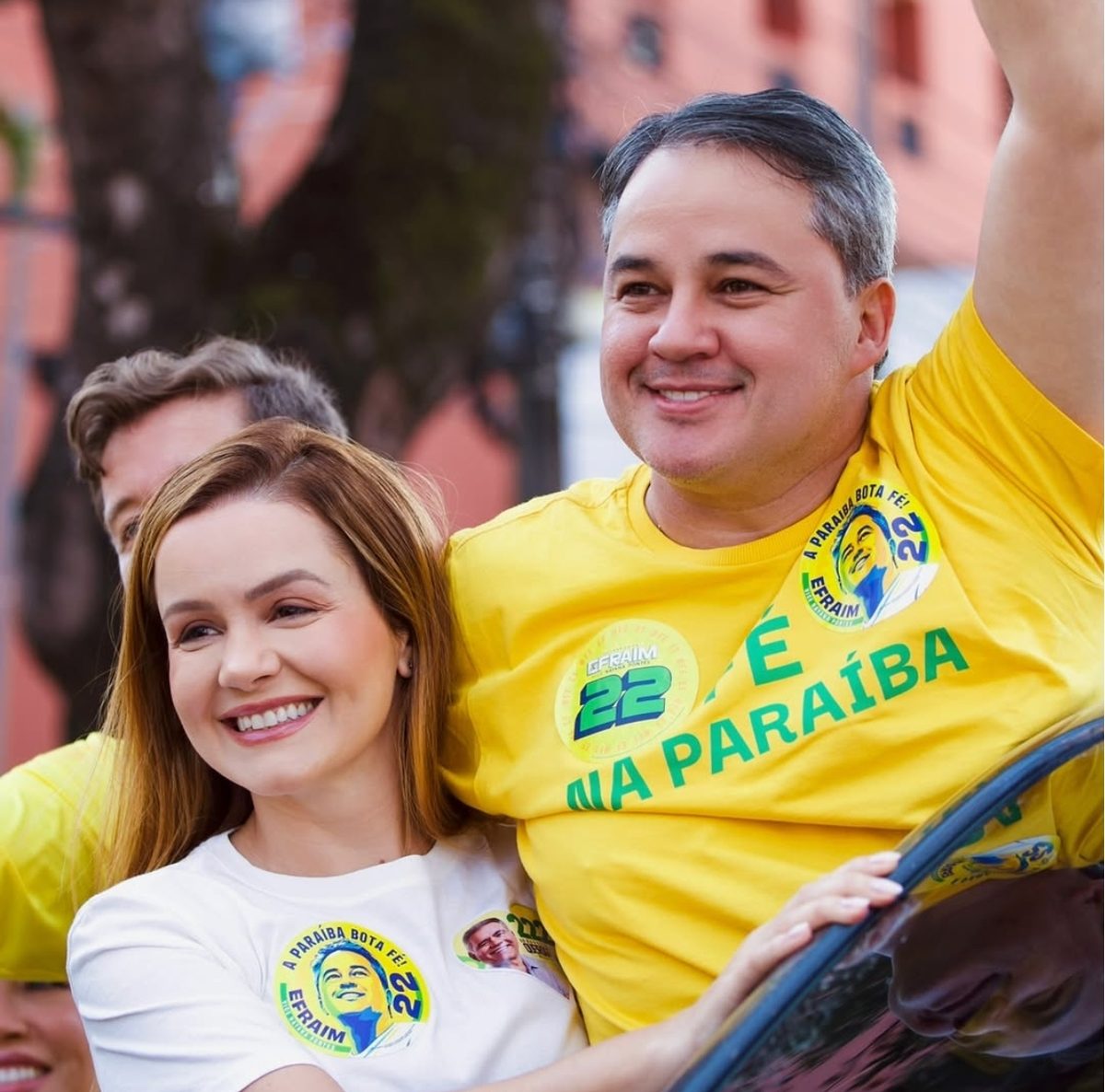 Justiça Eleitoral aprova candidaturas de Efraim Filho e vice