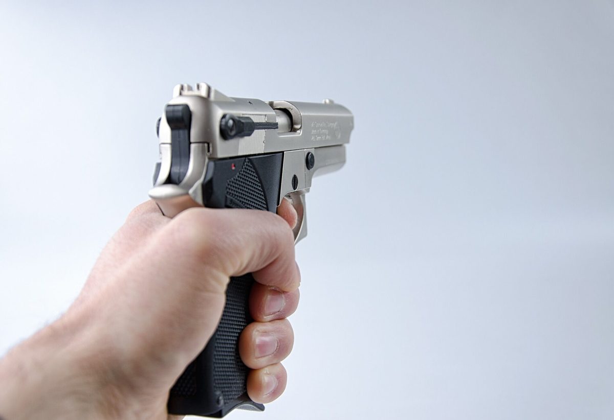 Homem é preso após agressão contra a esposa e tiros em Cajazeiras