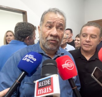 Na Paraíba, Carlos Lupi oficializa apoio do PDT a Cícero: ‘Primeiro passo para vitória’