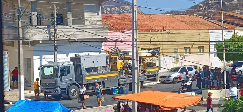Partido acusa uso de carro da Prefeitura de Curral Velho em Mãe dÁgua