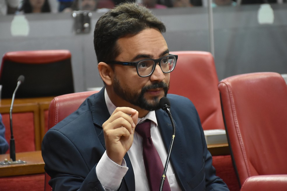 Tribunal de Justiça cumpre ordem do STF sobre candidatura