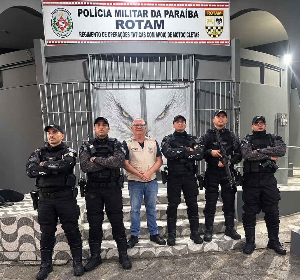 Com apoio da PM, Oficiais de Justiça apreendem pistola 9 mm, carregadores e munições em João Pessoa