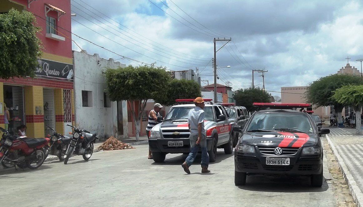 Idosa é esfaqueada pela própria filha durante café da manhã em Cubati