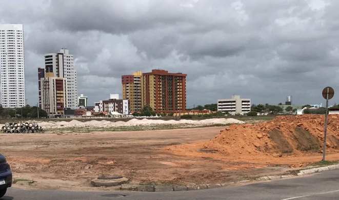 Ministério Público apura desmatamento em obra na capital