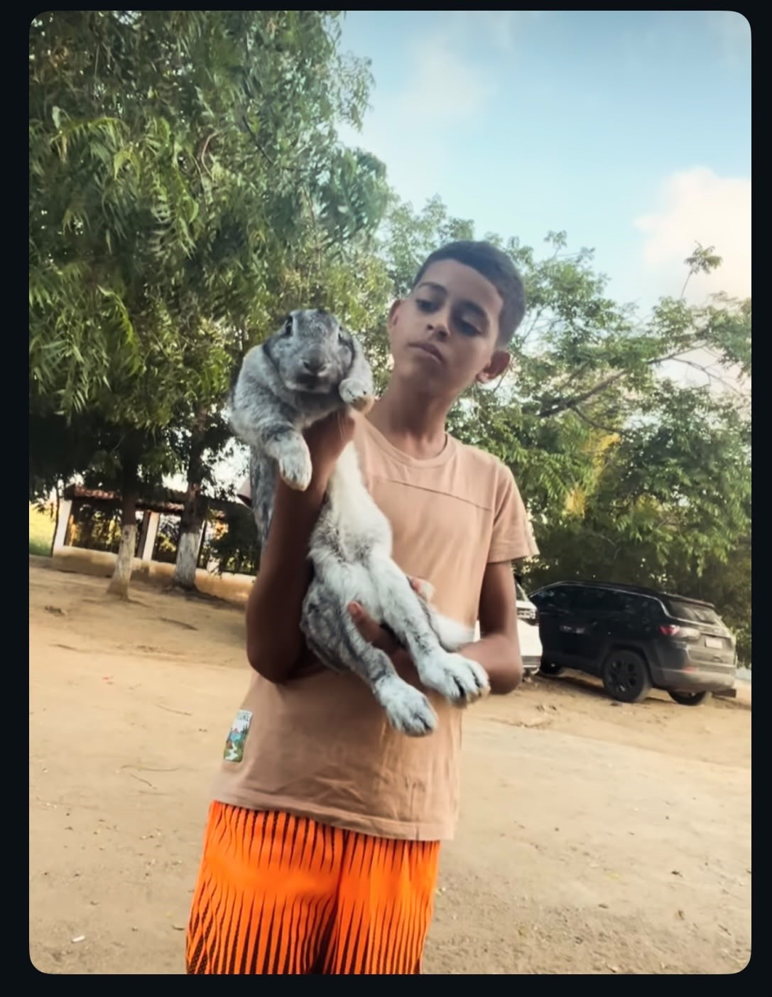 Encontro com o menino Caique e seu coelho em Salgado de São Félix