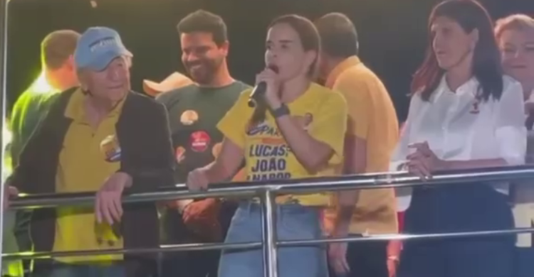Daniella Ribeiro critica Veneziano em Campina Grande