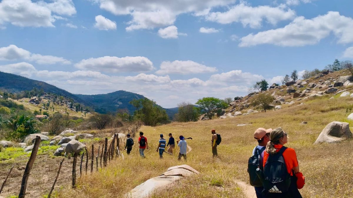 Grupo de parceiros institucionais visitam Nascente do Rio Paraíba, em Monteiro