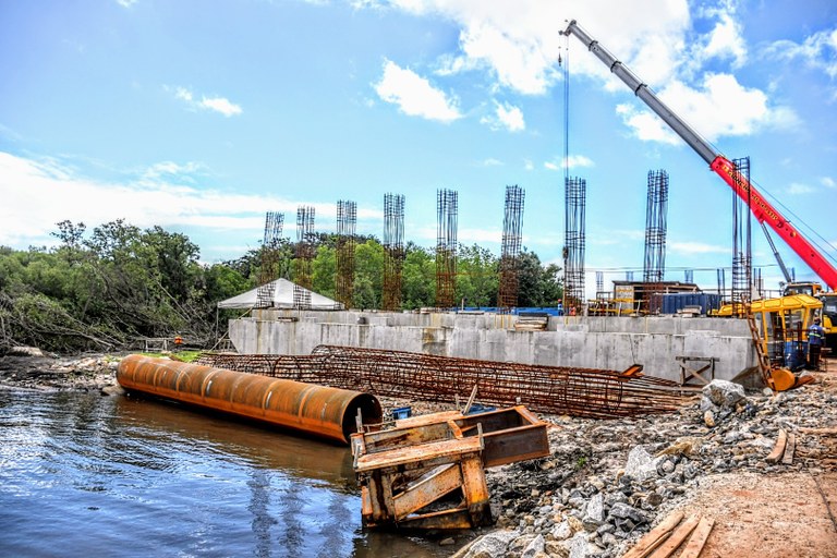 Secretário diz que acidente na Ponte do futuro não comprometeu a obra