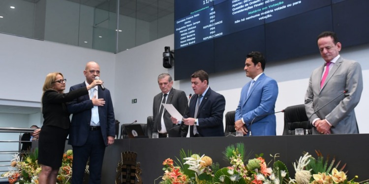 Bruno Farias reassume cadeira na Câmara Municipal de João Pessoa