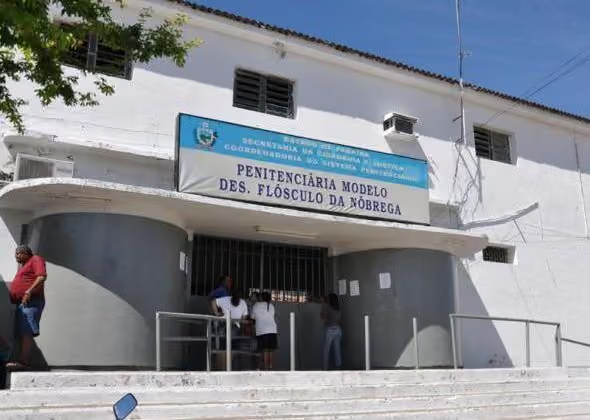 Motorista suspeito de matar motociclista vai para presídio em João Pessoa