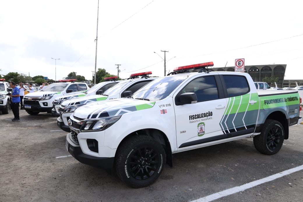Doze motoristas são autuados por transporte escolar clandestino em João Pessoa