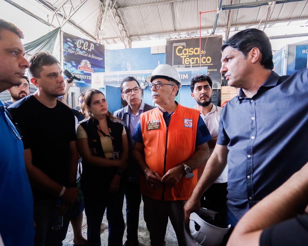 Prefeitura de João Pessoa monta força-tarefa para ajudar comerciantes atingidos por incêndio