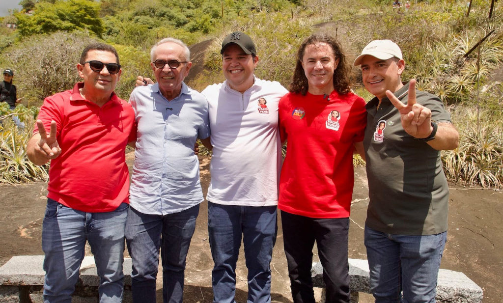 Veneziano participa da tradicional Festa da Pedra em Caiçara
