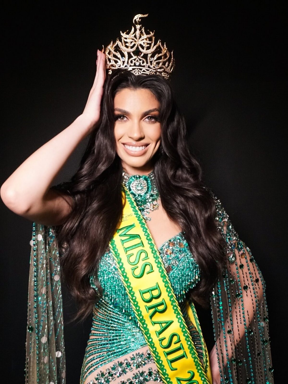 Paraibana Kaliana Diniz conquista o título de Miss Grand Brasil 2025