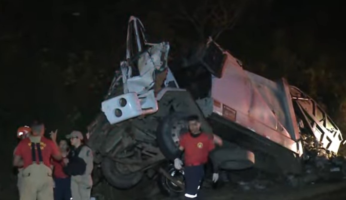 Acidente na BR-104 deixa três mortos no Agreste da Paraíba
