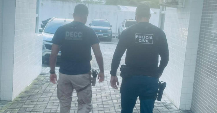 Operação policial investiga suspeito de exploração sexual em Santa Rita