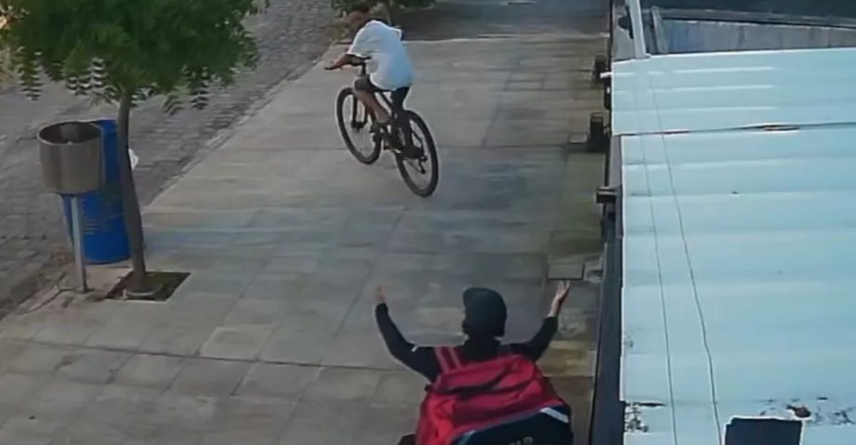 Entregador tem bicicleta roubada e implora para não perder ferramenta em João Pessoa