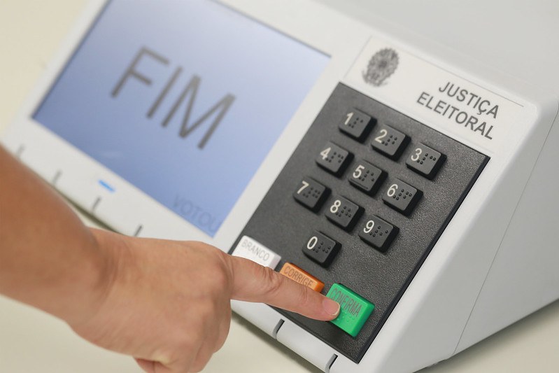 Eleitores da Paraíba votam em seis cargos no próximo domingo