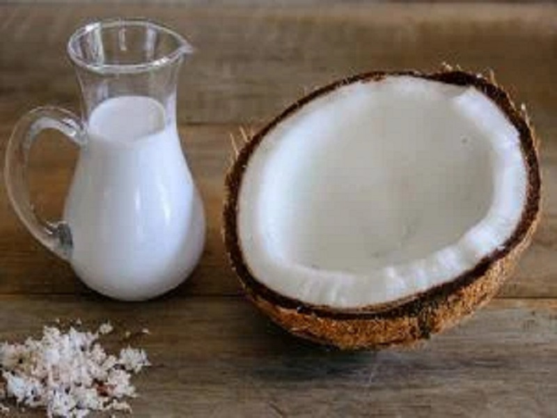 Muito além da cobertura: saiba como o coco transforma pães, bolos e biscoitos