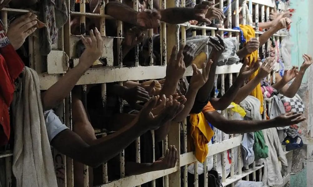 Comissão aprova regras para saída temporária de condenados por violência doméstica