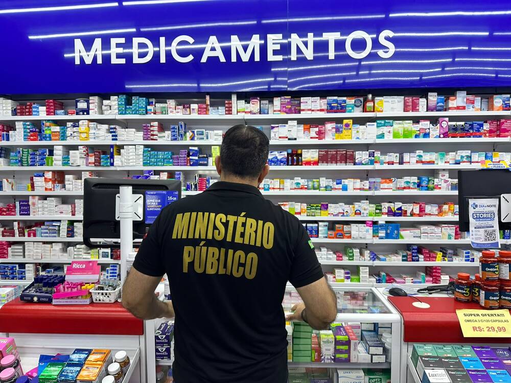 Estabelecimentos são autuados em fiscalização na cidade de Monteiro