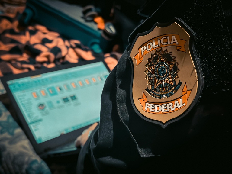 Operação da Polícia Federal investiga fabricação de notas falsas em Pilõezinhos