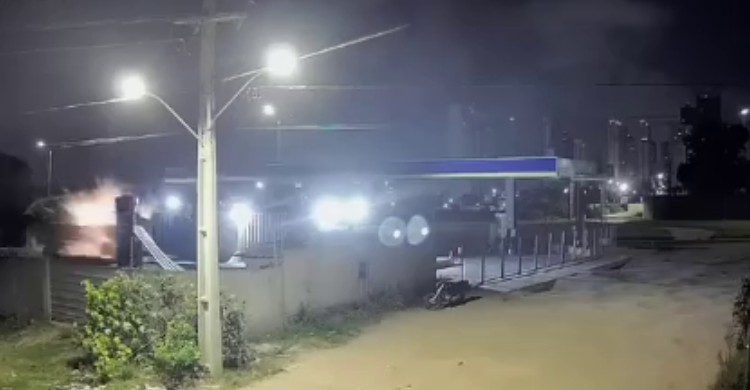 Posto de combustíveis é alvo de explosão e roubo em João Pessoa