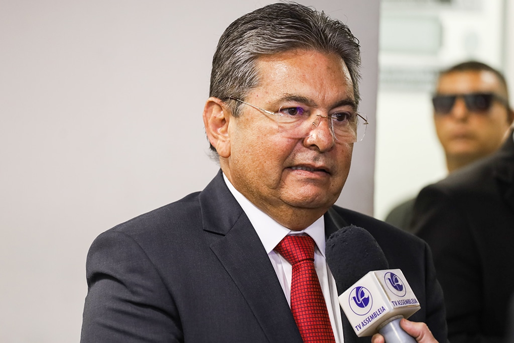 Galdino: “Conversa com Lucas assegurou presidência da ALPB ao Republicanos”