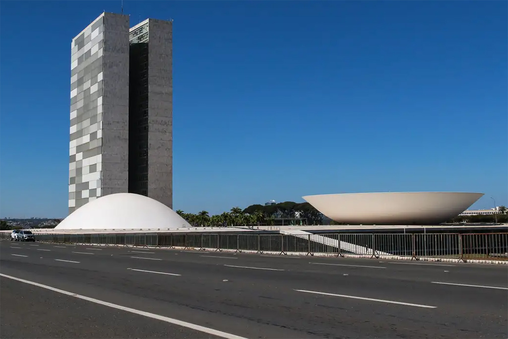 Congresso volta do recesso sem previsão de plenário nesta semana