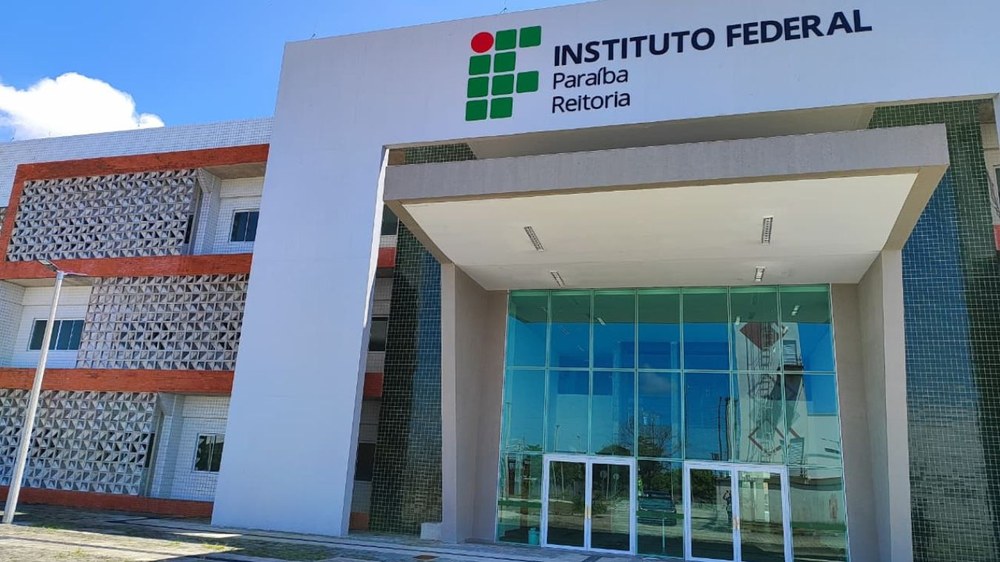 Três professores disputam o cargo de reitor do IFPB