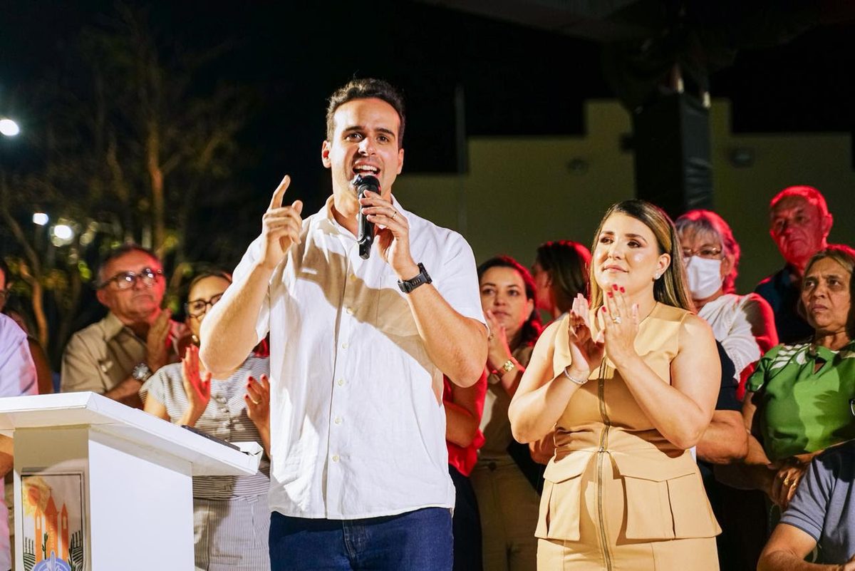 No Sertão, Lucas Ribeiro inaugura novo Polo de Ração Subsidiada e visita 1ª Expo Paulista