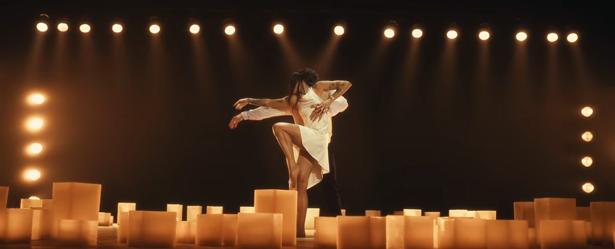 Ana Castela aposta em dança contemporânea no clipe de “Imagina o Trabalho”