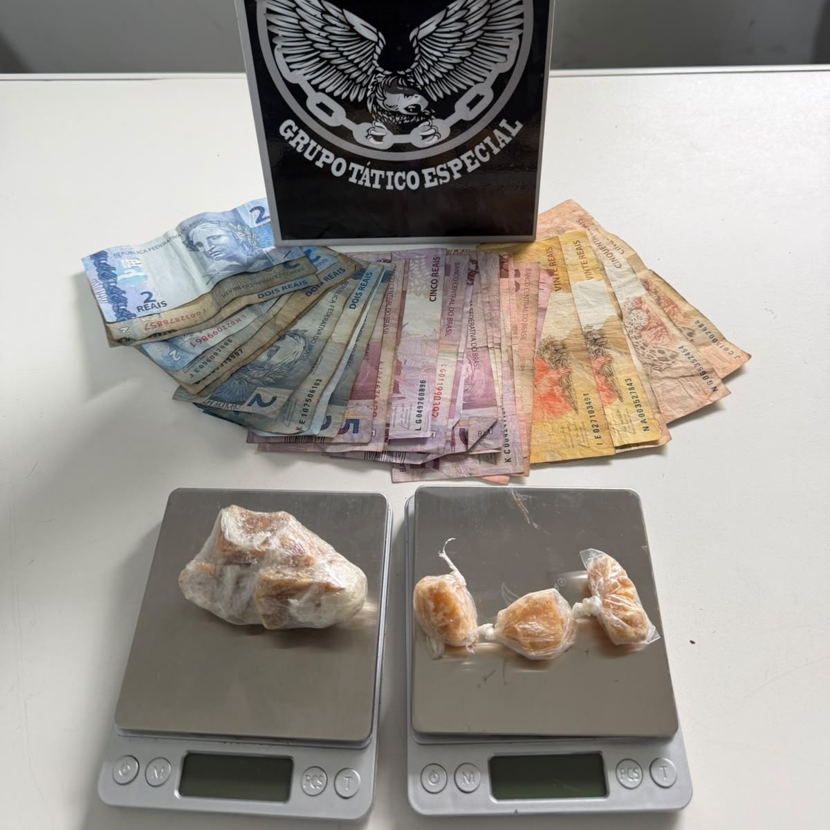 Mulher é presa em flagrante por tráfico de drogas em Campina Grande