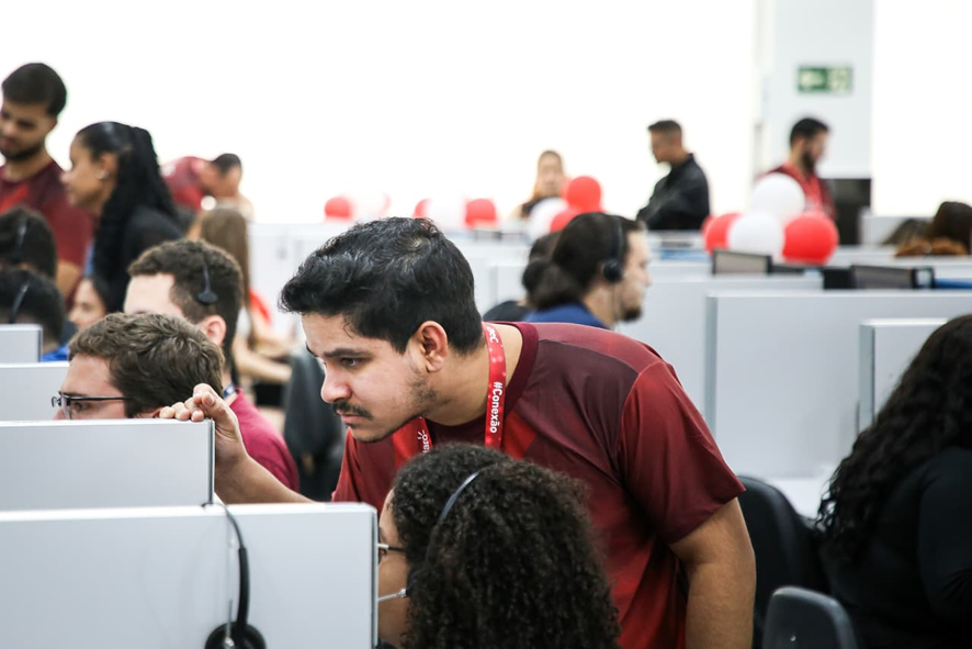 Empresa AeC abre cem vagas de emprego em Patos