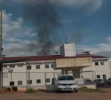 Incêndio e princípio de rebelião são registrados em presídio no Sertão