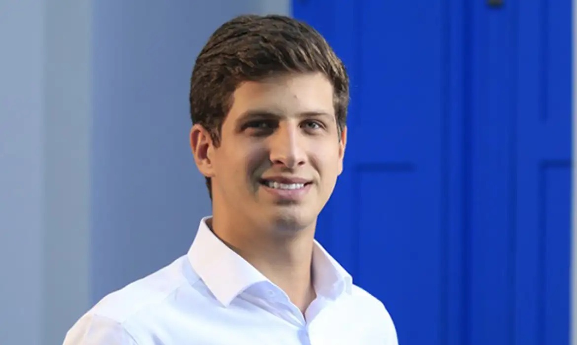 João Campos denuncia existência de ‘milícia digital’ em Pernambuco