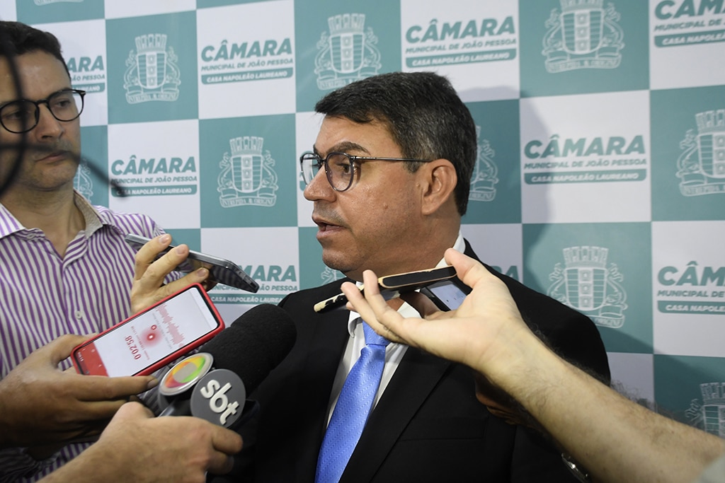 Câmara de João Pessoa retoma trabalhos legislativos e presidente cobra presença dos vereadores