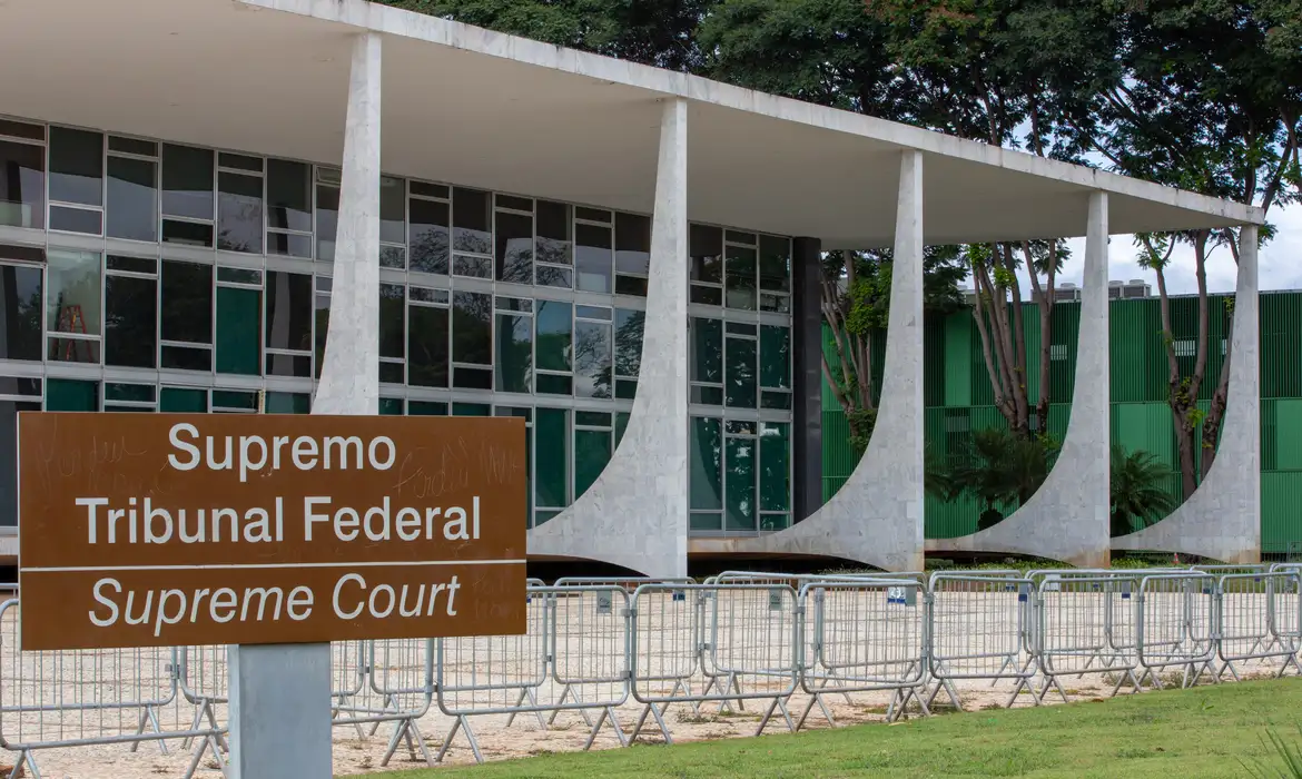 Supremo Tribunal Federal analisa conversas atribuídas a Alexandre de Moraes