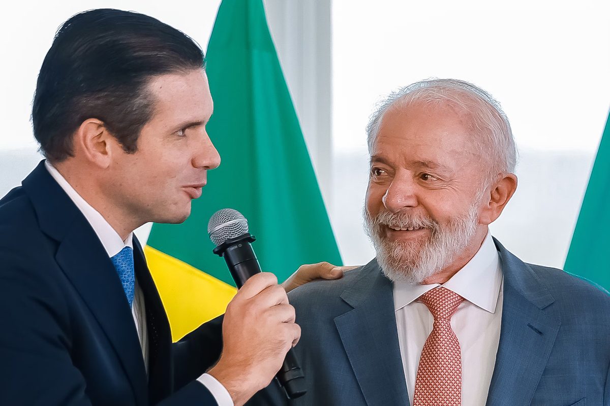 Hugo Motta declara apoio à reeleição de Lula