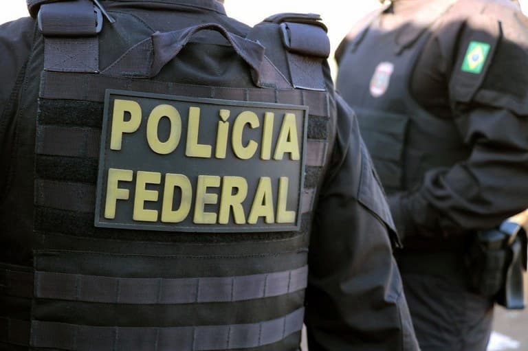 Polícia Federal cumpre mandado em Campina Grande